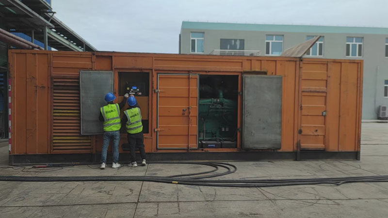 嘉定如何检查柴油发电机组的机油油位？